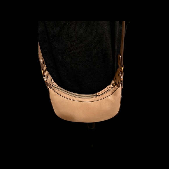 NWOT PURSE - Picture 7 of 9